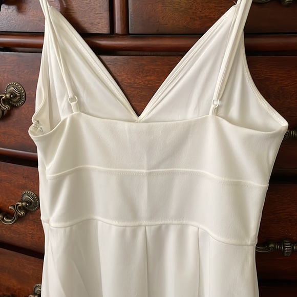 EXPRESS LWD (Little White Dress) 🌹 - Picture 3 of 8